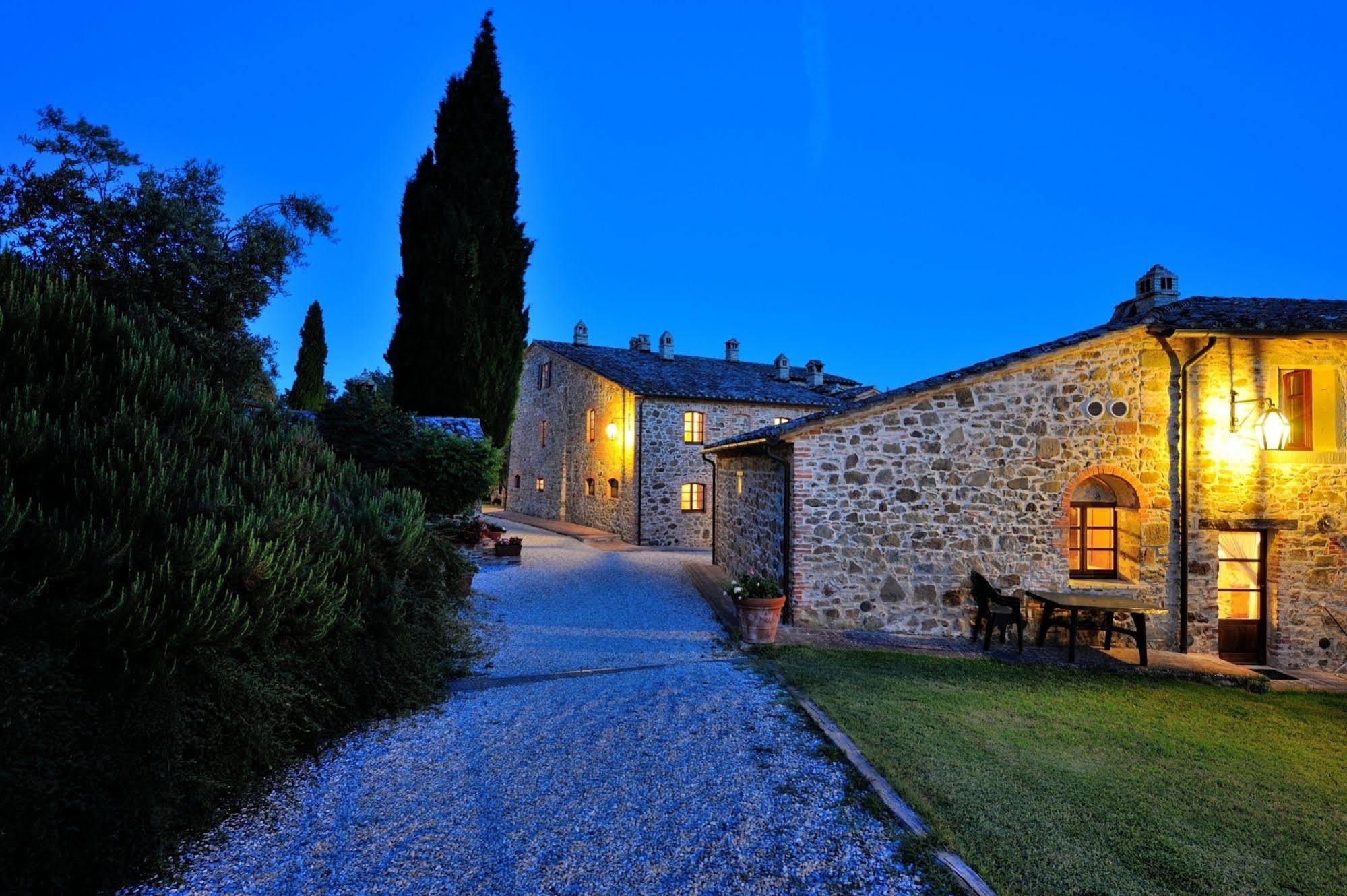 Relais Borgo Torale Otel Passignano sul Trasimeno Dış mekan fotoğraf