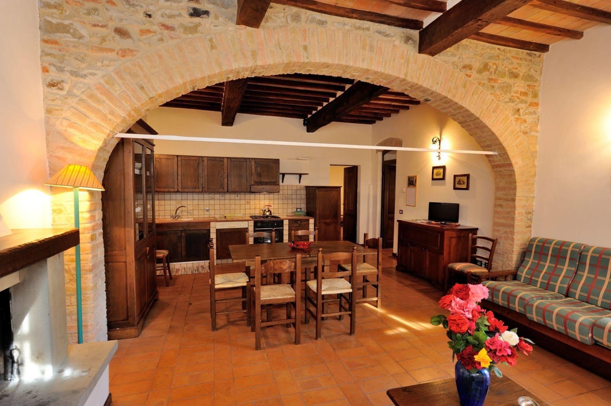 Relais Borgo Torale Otel Passignano sul Trasimeno Dış mekan fotoğraf