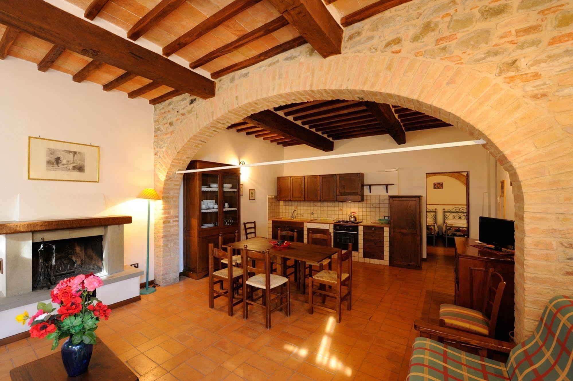 Relais Borgo Torale Otel Passignano sul Trasimeno Dış mekan fotoğraf