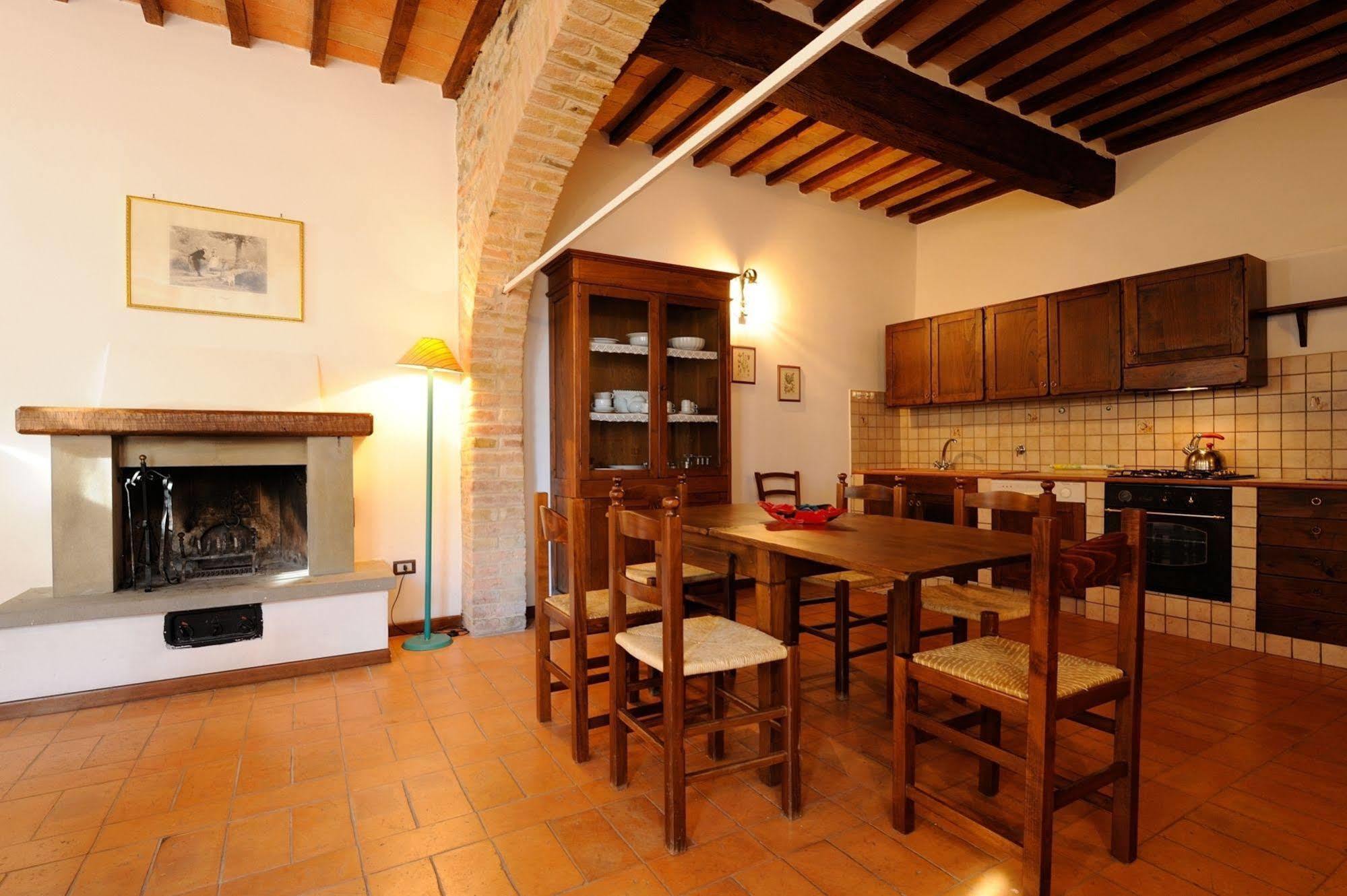 Relais Borgo Torale Otel Passignano sul Trasimeno Dış mekan fotoğraf