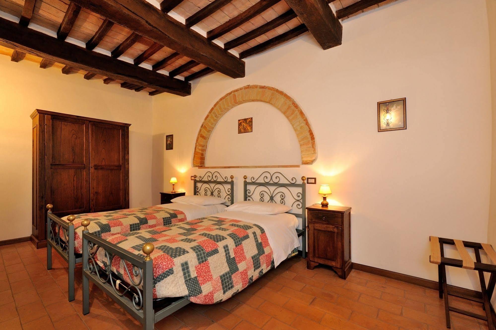 Relais Borgo Torale Otel Passignano sul Trasimeno Dış mekan fotoğraf