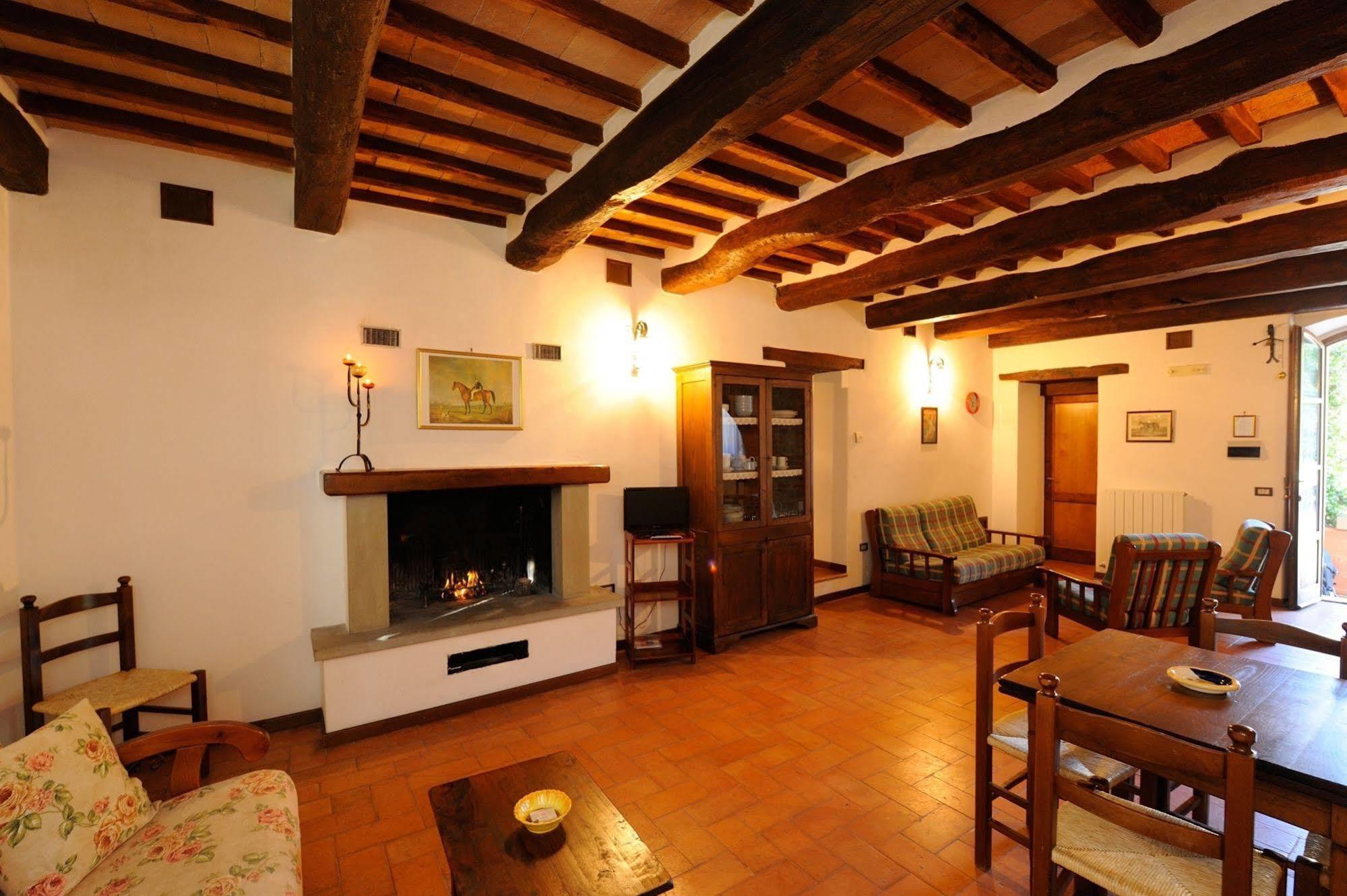 Relais Borgo Torale Otel Passignano sul Trasimeno Dış mekan fotoğraf